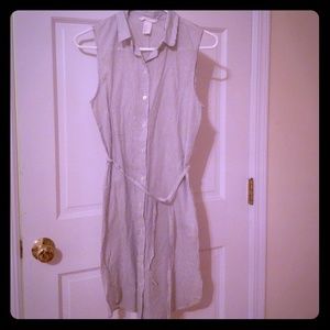 H&M Sleeveless Button Up Dress